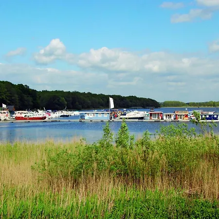 公寓 In Am Mueritzsee *